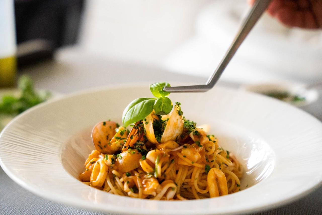 Jareed Hotel Riyadh Exterior photo A pasta dish