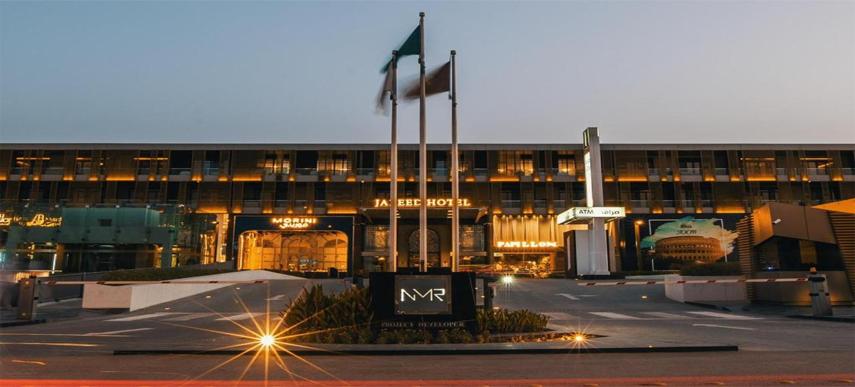 Jareed Hotel Riyadh Exterior photo The hotel at night