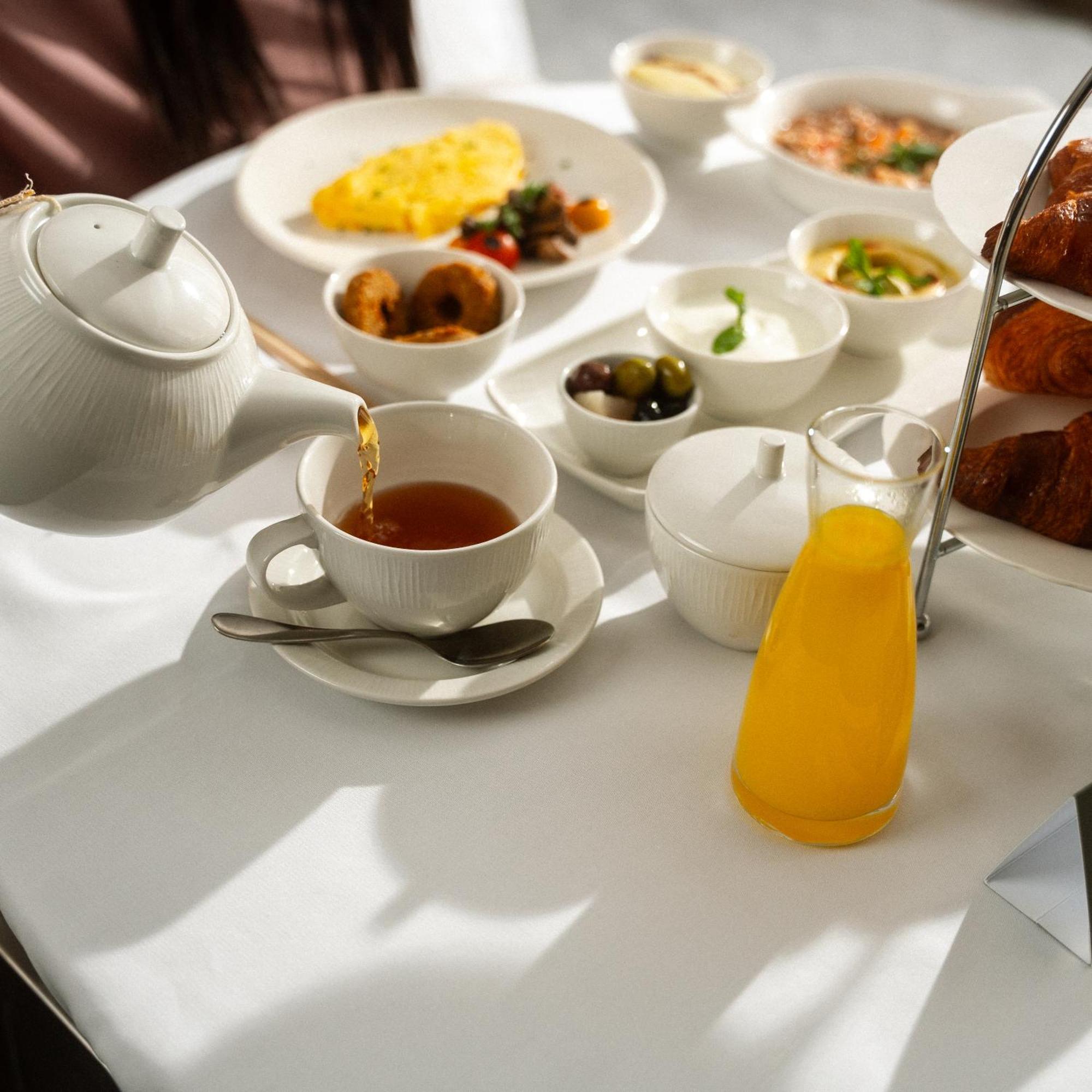 Jareed Hotel Riyadh Exterior photo A breakfast table
